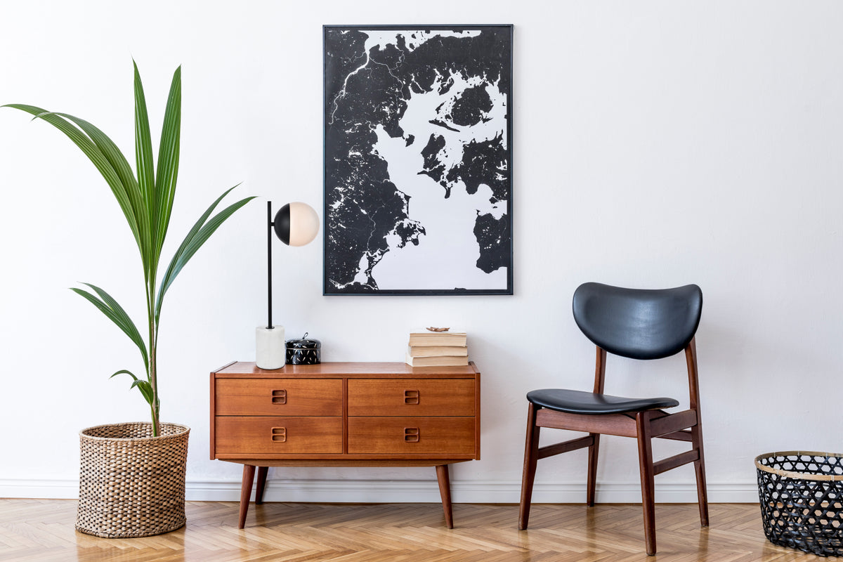 Eclipse Table Lamp